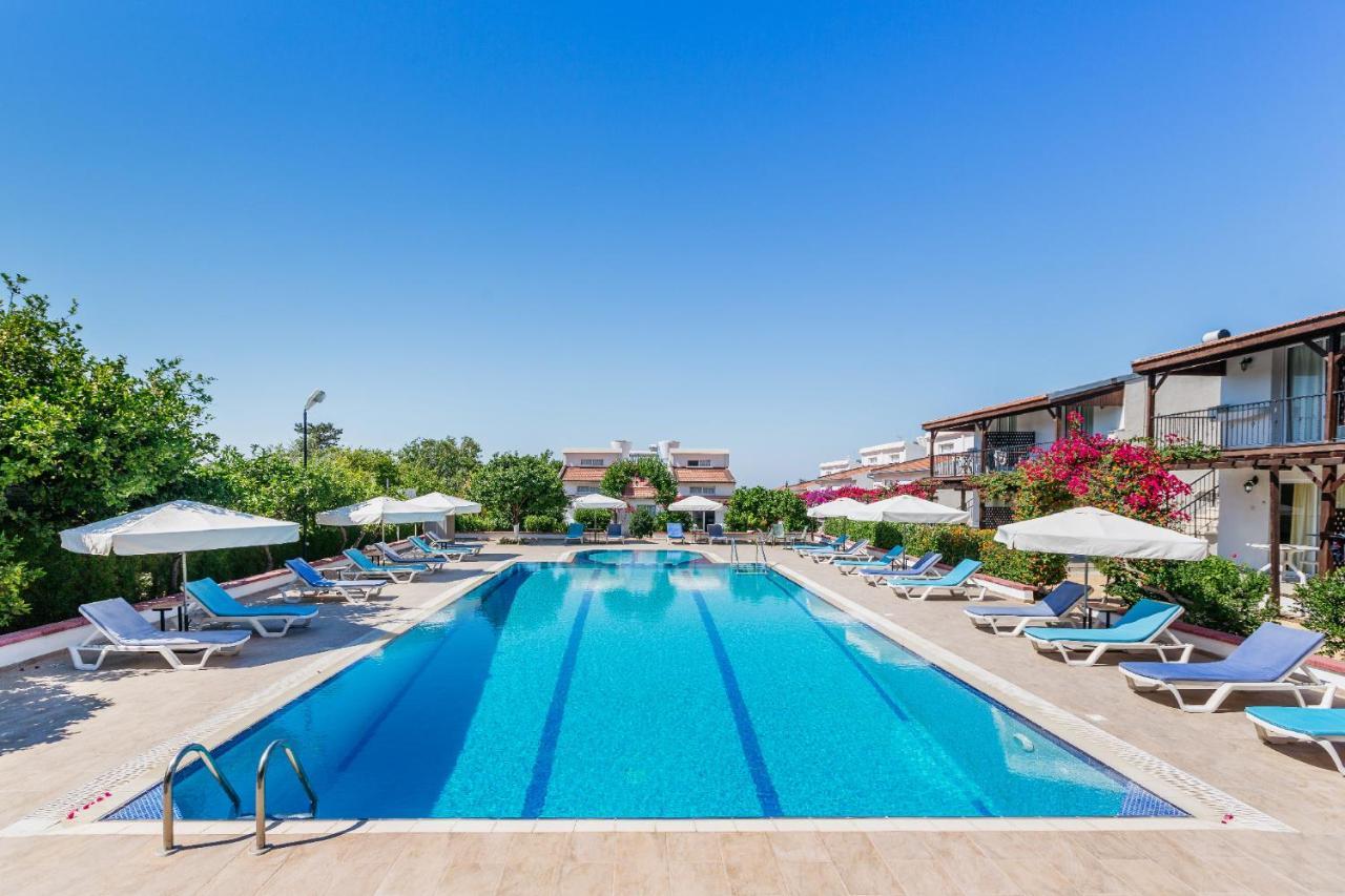 Hotel Citrus Tree Gardens Karavas  Exterior foto